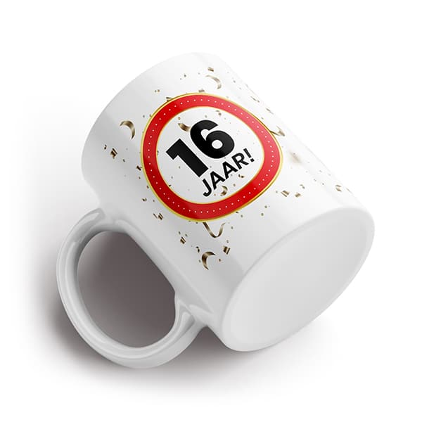 16 jaar mok liggend 16 jaar mok liggend